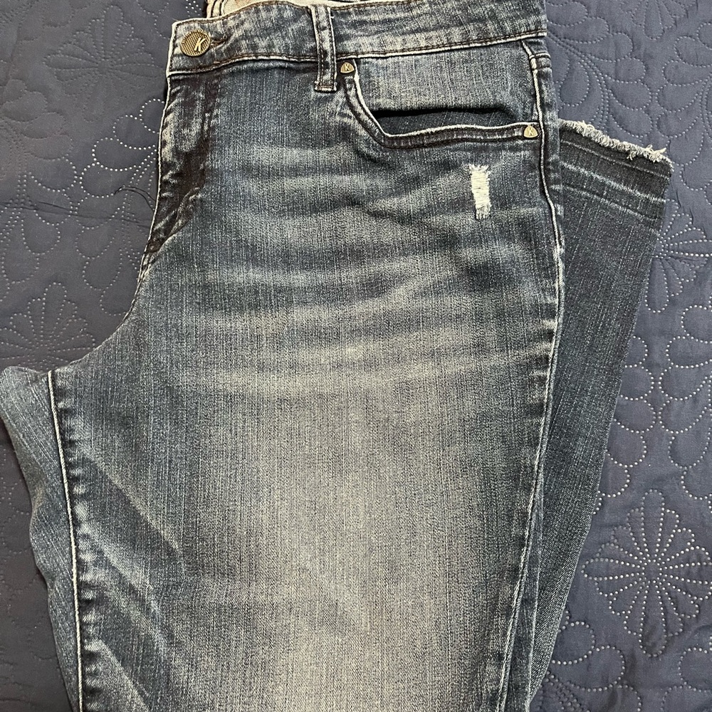 KUT from the kloth Donna Ankle Skinny in 14 Petite. Medium blue with raw hem.